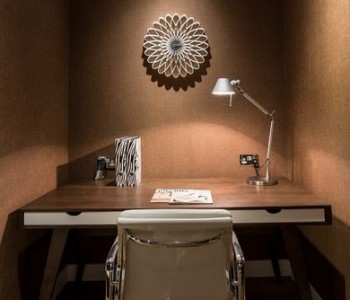 Home-office-lighting-light-design-clever-and-simple-interior